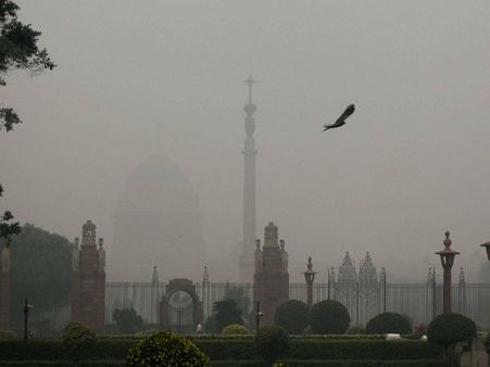 அப்பப்பா.. தாங்கமுடியலை.. காற்று மாசால் டெல்லி- நியூயார்க் யுனைடெட் ஏர்லைன்ஸ் கேன்சல்!