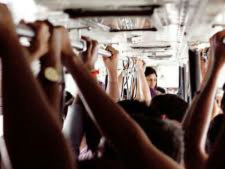 திருத்துறைப்பூண்டி: பஸ்சில் ஈவ் டீசிங் செய்த இளைஞர்கள் - 2 பெண்கள் காயம்