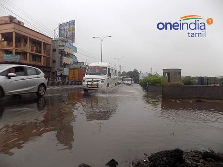 நாகையில் மழை எதிரொலியாக நீதிமன்றத்தின் சுவர் இடிந்து விழுந்தது!