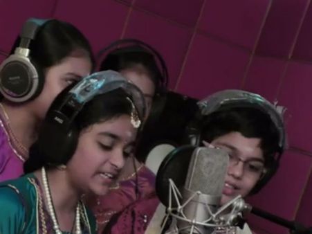 குழந்தைகள் தினத்தையொட்டி வைரலாகும் பாரதியார் பாட்டு.. இது நச் ரீமேக்