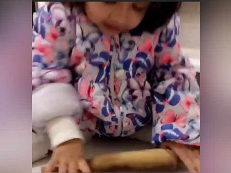 டோணி மகள் என்றால் சும்மாவா.. இந்த வயசுலயே ஜிவா செய்யும் வேலையை பாருங்க- வீடியோ