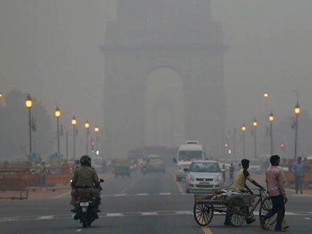விஸ்வரூபம் எடுக்கும் டெல்லி காற்று மாசு.. என்ன செய்யப்போகிறது கெஜ்ரிவால் அரசு?