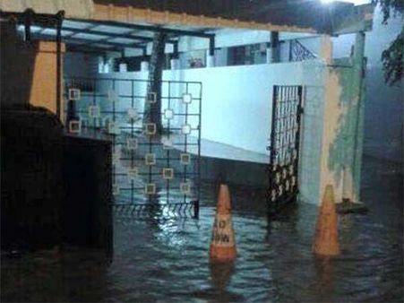 திமுக தலைவர் கருணாநிதியின் வீட்டில் புகுந்தது வெள்ளம்!