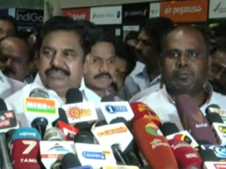 டிடிவி தினகரன் என்ன அவ்ளோ பெரிய ஆளா? கட்சிக்கு என்ன செய்தார்? - எடப்பாடியார் கடும் தாக்கு