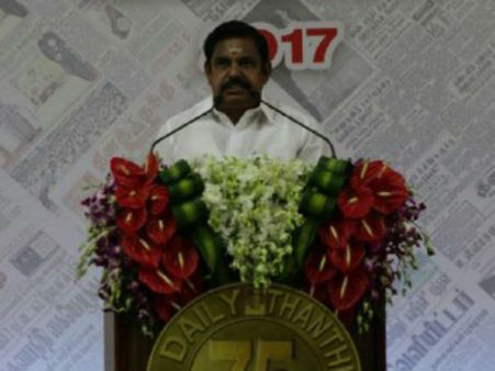 மக்களின் நலனுக்காக அல்லும் பகலும் பாடுபடுகிறார் பிரதமர் மோடி- முதல்வர் எடப்பாடியார்