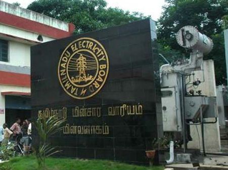 கொடுங்கையூர் சிறுமிகள் உயிரிழந்த விவகாரம்: மின்வாரிய அதிகாரிகள் 8 பேர் சஸ்பெண்ட்!