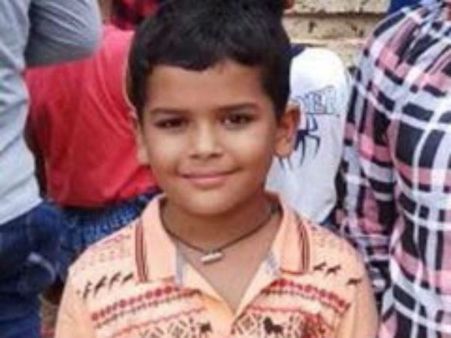 டெல்லியில் மூன்றாம் வகுப்பு மாணவன் கழுத்தறுத்து கொடூர கொலை.. பிளஸ் 1 மாணவன் கைது