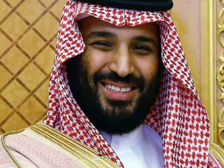 ஊழல் புகாரில் இளவரசர் பதவி நீக்கம்.. 11 இளவரசர்கள் கைது.. சவுதியில் பரபரப்பு!