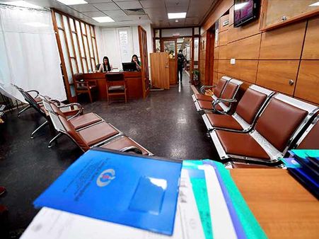 சிகிச்சைக்காக நாளை யாரும் பெங்களூர் போய் விடாதீர்கள்.. தனியார் மருத்துவமனைகள் ஸ்டிரைக்