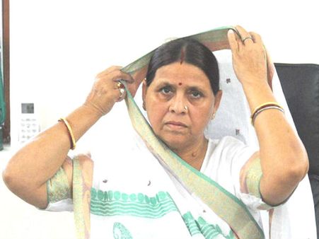 மோடி கழுத்து, கையை வெட்டி வீசவும் கூட ஏகப்பட்ட பீகாரிகள் இருக்காங்க... ராப்ரி தேவி 'பகீர்’