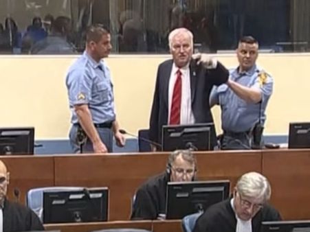 இன அழிப்பு வழக்கில் ஐ.நா. தீர்ப்பாயம் அதிரடி.. 'வாழும் ஹிட்லர்' ராட்கோ மிலாடிச்சிற்கு ஆயுள் தண்டனை!