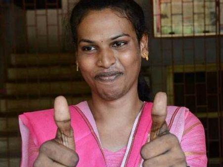 திருநங்கை தாரிகாபானுவிற்கு சித்த மருத்துவக்கல்லூரியில் இடம் - நீதிபதி உத்தரவு