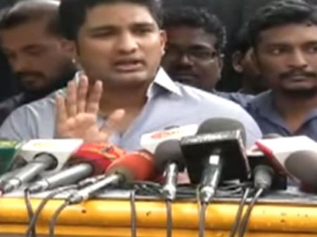 திருமணத்திற்கு மனைவிக்கு போட்ட நகையை பற்றி ஐடியில கேட்டாங்க- விவேக்