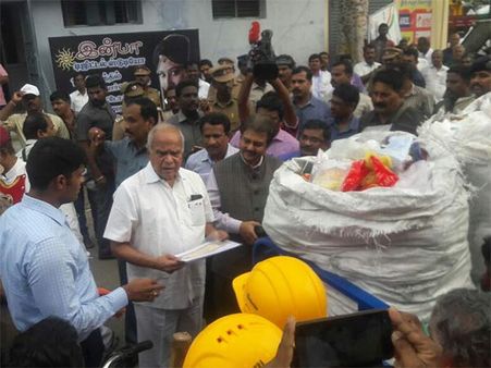 நெல்லையில் ஆட்சியர் உட்பட அனைத்து துறை அதிகாரிகளுடன் ஆளுநர் பன்வாரிலால் ஆய்வு!