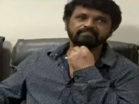 இதுக்காகத்தான் காத்திருந்தோம்.. போராட்டத்தை வாபஸ் பெற்ற சேரன் அன்ட் கோ!