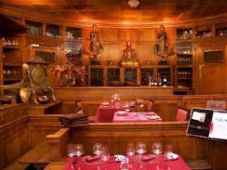 மெனு கார்ட் பார்த்து பயந்துடாதீங்க... ஜப்பானில் மனித கறி விற்கும் ஹோட்டல்.. விலை என்ன தெரியுமா?