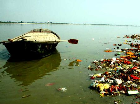 கங்கையை சுத்தம் செய்ய எதுவும் செய்யப்படவில்லை.. 200 கோடி தூங்குகிறது.. சிஏஜி அதிர்ச்சி அறிக்கை