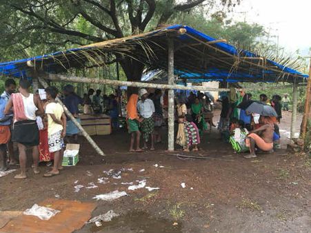 ஓகி புயல்: வீடு, உணவு இல்லாமல் மலைவாழ் பழங்குடி கடும் அவதி.. கிருஷ்ணப்பிரியா பவுண்டேஷனின் கள நிலவரம்