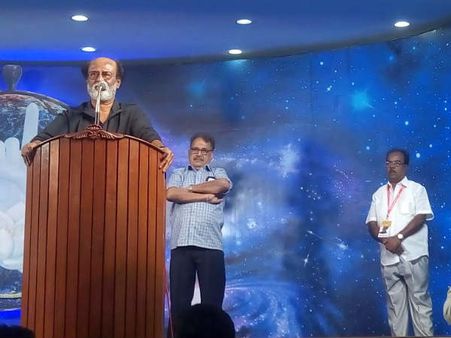 கனவு காணும்போது இருக்கும் சந்தோஷம் நனவாகும்போது இருக்காது.. சொல்கிறார் ரஜினிகாந்த்!