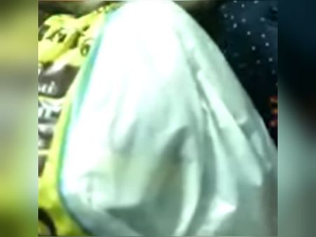 ஆர்கே நகரில் 1 லட்சம் வாக்காளர்களுக்கு 3 நேரத்தில் பணம் பட்டுவாடா... எல்லாமே ரூ.2000 நோட்டு!