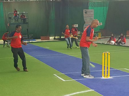 சிங்கப்பூர்: அண்ணாமலை பல்கலை முன்னாள் மாணவர்கள் சங்கம் நடத்திய கிரிக்கெட் போட்டி!