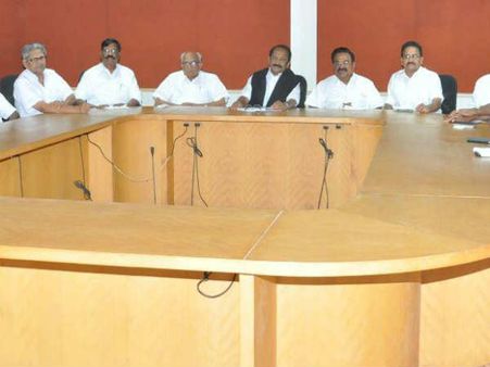 திராவிடர் இயக்கத்தைப் பாதுகாக்கவே ஆர்.கே.நகர் இடைத் தேர்தலில் தி.மு.க.,வுக்கு ஆதரவு : வைகோ