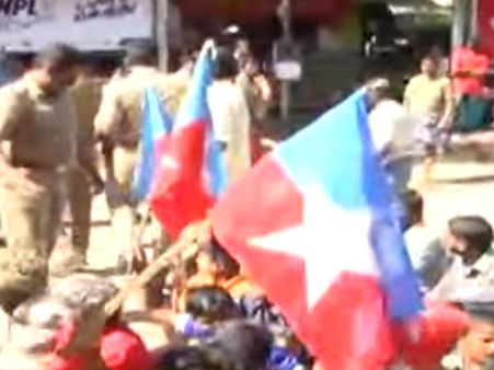 நெல்லையில் வீடுகளுக்கு அருகில் டாஸ்மாக் கடை- இழுத்து மூட வி.சி.க. வலியுறுத்தல்!