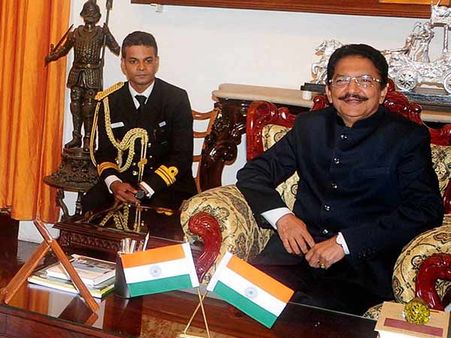 ஒரே ஆண்டில் 3 முதல்வர்களுடன் பணியாற்றிய ஆளுநரைக் கண்ட தமிழகம் - பிளாஷ்பேக் 2017