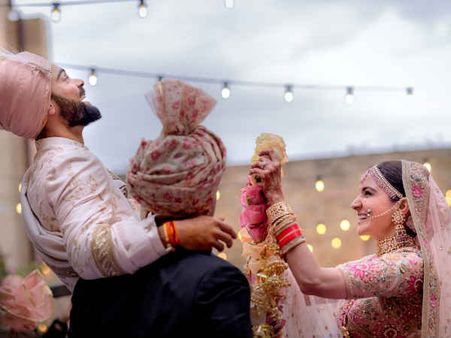 கோஹ்லி- அனுஷ்கா திருமணம்.. இதுக்கு பின்னாடி இவ்வளவு விஷயங்கள் நடந்து இருக்கா?