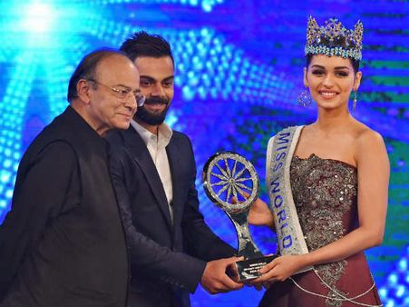 ஐ லவ் யூ விராட் கோஹ்லி.. வெளிப்படையாக பேசிய உலக அழகி மனுஷி சில்லார்!