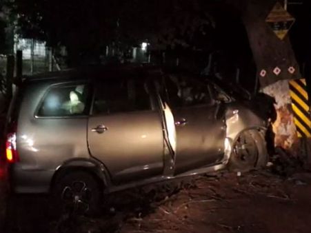 ஸ்ரீவில்லிபுத்தூர் அருகே கோர விபத்து: 4 பேர் பலி