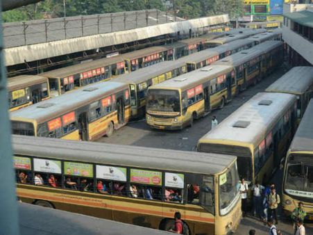 தமிழகத்தில் 4-வது நாளாக போக்குவரத்து தொழிலாளர்கள் ஸ்டிரைக் நீடிப்பு- குறைவான பேருந்துகளே இயக்கம்!