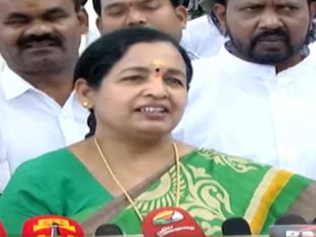 பாஜகவின் தமிழகத்து தலையாட்டி பொம்மைகள் ஈ.பி.எஸ் - ஓ.பி.எஸ் : சி.ஆர்.சரஸ்வதி தாக்கு