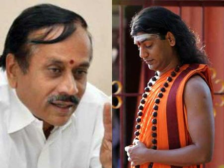 கலவரத்தை ஏற்படுத்த முயற்சிக்கிறார்கள்.. நித்தியானந்தா, எச் ராஜா மீது கமிஷனர் அலுவலகத்தில் புகார்!