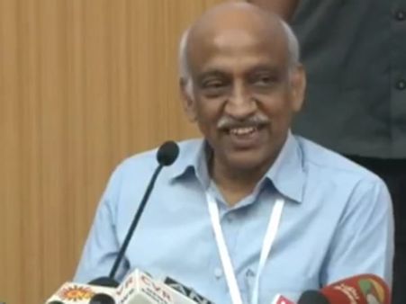 கார்டோசாட் செயற்கைகோள் நாட்டு மக்களுக்கு புத்தாண்டு பரிசு.. கிரண்குமார் பெருமிதம்!