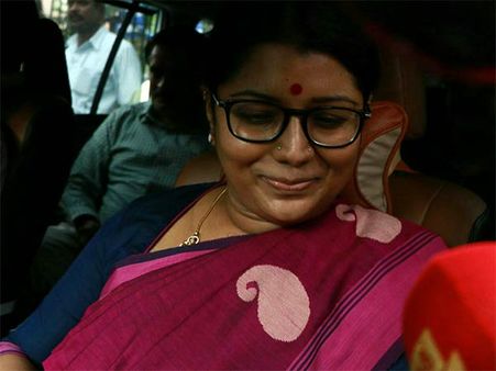 ஜெயலலிதா மரணம் குறித்த ஆறுமுகசாமி விசாரணை கமிஷன் முன்பு கிருஷ்ணப்பிரியா ஆஜர்