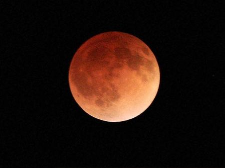 சந்திர கிரகணம் 2018: என்ன செய்யலாம்? என்ன செய்யக்கூடாது- யாருக்கு பரிகாரம்