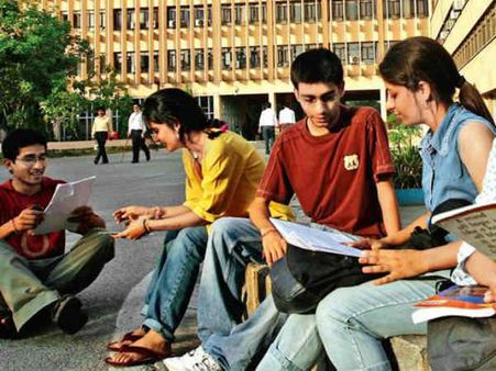 நெட் தேர்வு எழுதும் வயது வரம்பில் மாற்றம்... சி.பி.எஸ்.இ அறிவிப்பு