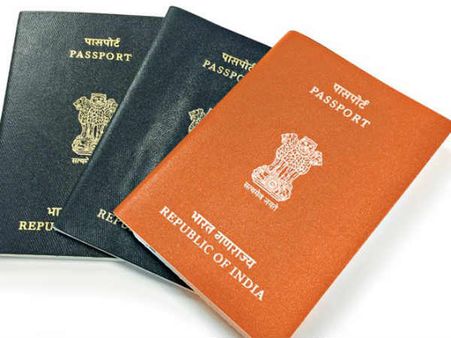 கடும் எதிர்ப்புக்கு பணிந்தது மத்திய அரசு.. காவி நிறத்தில் பாஸ்போர்ட் வழங்கப்படாது என அறிவிப்பு!