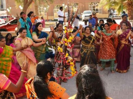 பஹ்ரைனில் களைகட்டிய பொங்கல் விழா.. ஆடல் பாடல் விளையாட்டுகளுடன் கோலாகல கொண்டாட்டம்! 