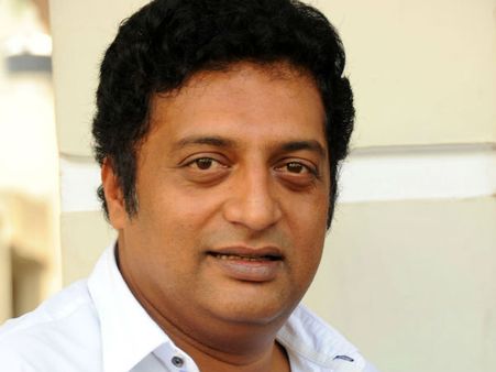 ஓட்டுக்காக குழந்தைகள் பாதுகாப்பை வியாபாரமாக்க வெட்கமாக இல்லையா?.. பிரகாஷ்ராஜ் சுளீர் #justasking