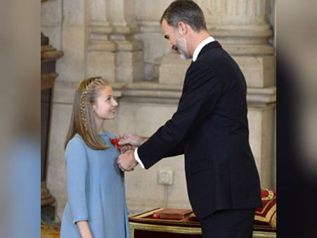 ஸ்பெயினின் வருங்கால அரசி இந்த சிறுமிதான்.. அதிகாரப்பூர்வமாக அறிவித்த மன்னர்!