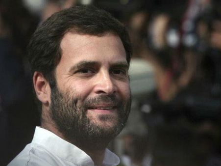 குடியரசு தின விழாவில், அமித்ஷாவுக்கு முதல் வரிசை, ராகுலுக்கு நான்காவது வரிசை சீட்! காங். கோபம்