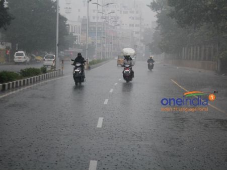 வங்கக்கடலில் உருவான காற்றழுத்த தாழ்வுப்பகுதி வலுவிழந்தது.. தமிழகத்தில் மழைக்கு வாய்ப்பு!