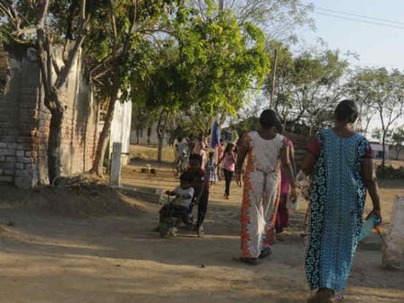 அகதிகள் முகாமில் மத்திய குழு திடீர் ஆய்வு.. கலக்கத்தில் அதிகாரிகள்!