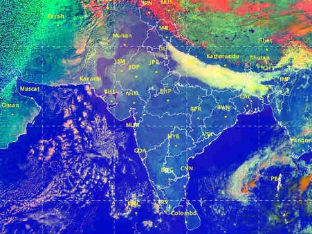 வங்கக்கடலில் காற்றழுத்த தாழ்வு நிலை: தமிழக கடலோர மாவட்டங்களில் மழைக்கு வாய்ப்பு