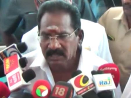 விஜயேந்திரர் எழாததை விட செல்லூர் ராஜு பேச்சுதான் ஷாக்கிங்கா இருக்கு!