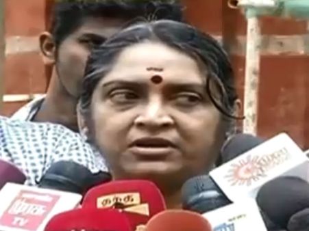 ஜெயலலிதா உடலை எம்பாமிங் செய்த மருத்துவர் சுதா சேஷையன் ஆறுமுகசாமி கமிஷனில் ஆஜர்!