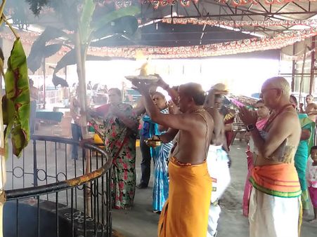 தை அமாவாசை: ஸ்ரீ ஐஸ்வர்ய ப்ரித்யங்கிரா தேவிக்கு மிளகாய் வற்றல் யாகம்