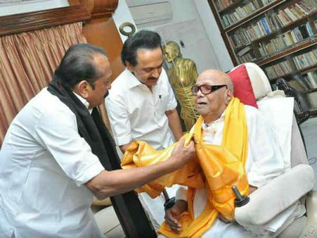 திமுக தலைவர் கருணாநிதியை மீண்டும் சந்தித்த வைகோ